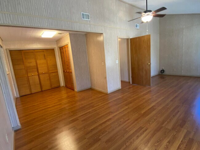 Building Photo - 4069 Christopher Ln