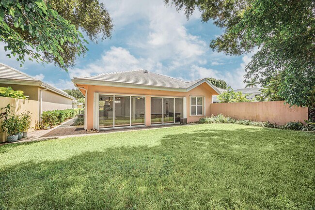 Building Photo - 8593 Wakefield Dr