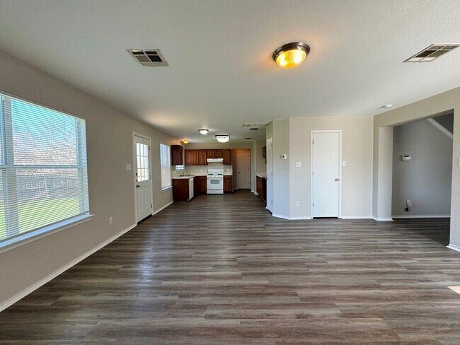 Building Photo - 119 Peppergrass Cove