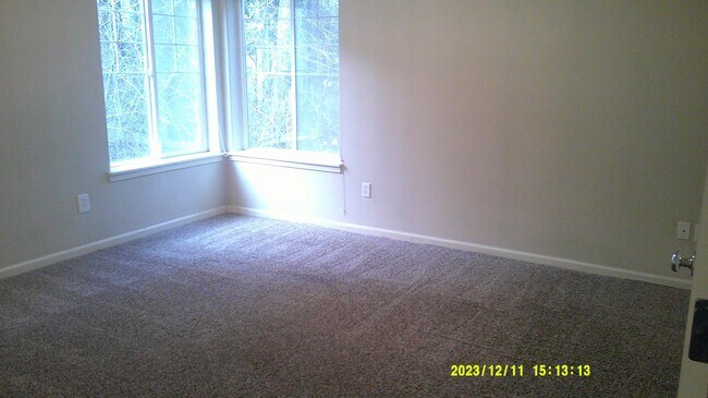 Building Photo - West Oaks Condo