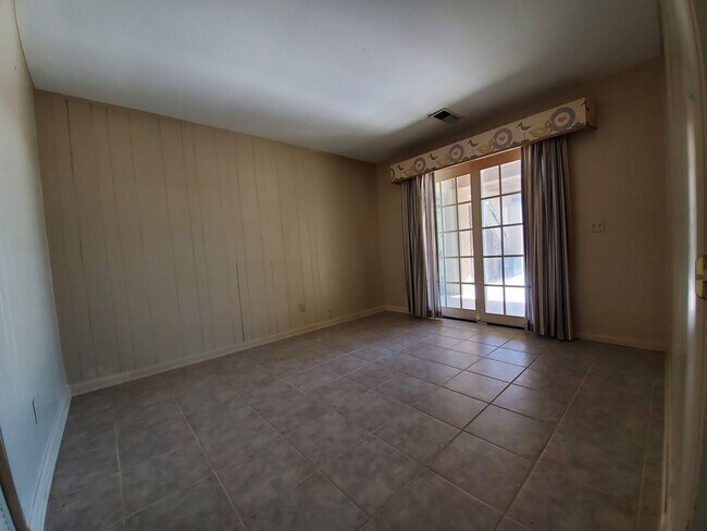 Building Photo - BEACH FRONT Port Royal