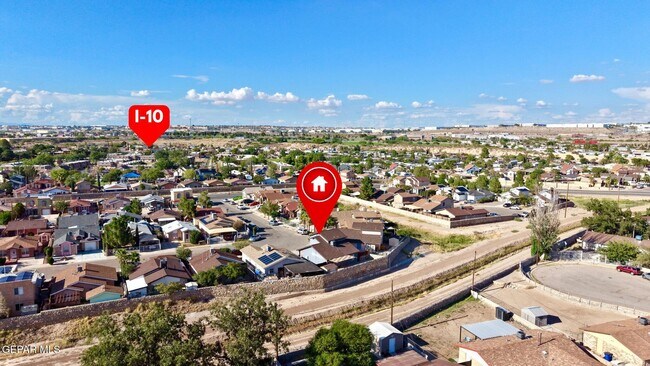 Building Photo - 9150 Bur Oak Cir