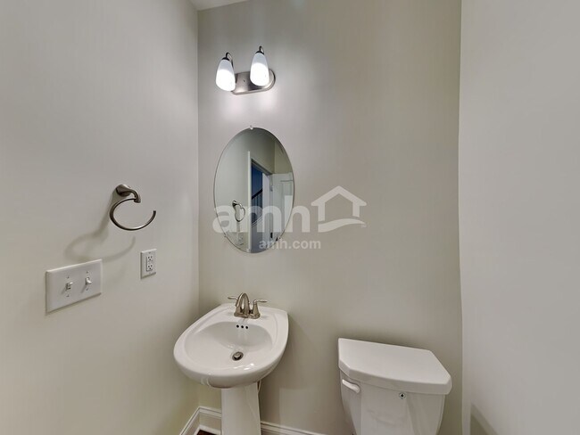 Building Photo - 209 Rivulet Dr