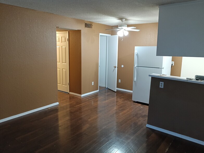 Primary Photo - 6724 Plymouth Rd