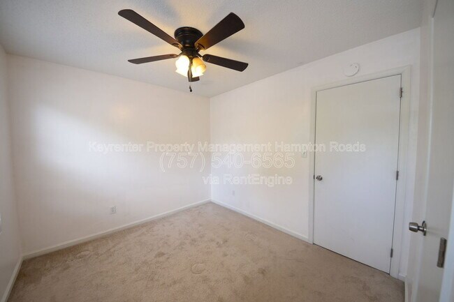 Building Photo - 1549 River Creek Crescent