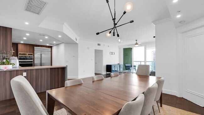 Building Photo - 19400 Turnberry Way