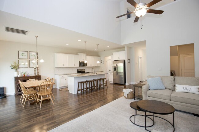 Building Photo - Gorgeous 4 bedroom home in Vass
