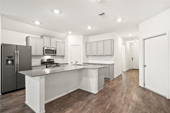 Building Photo - 3808 Ignacio Dr