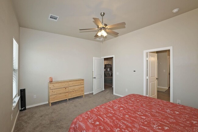 Building Photo - 7811 Bellamy Dr