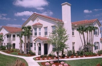 Building Photo - 559 SE Prescott Pl