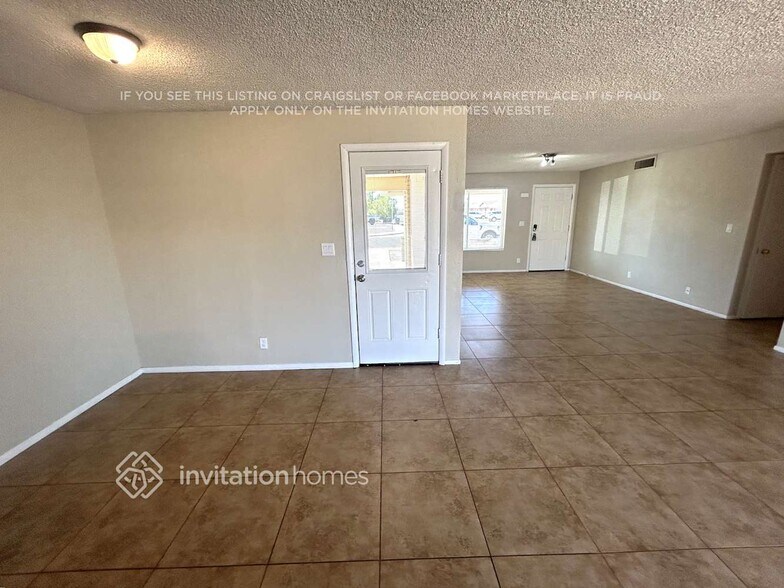 Building Photo - 12663 N 47th Dr