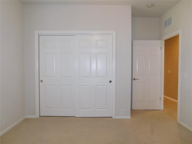 Building Photo - 3904 Stone Oak Blvd