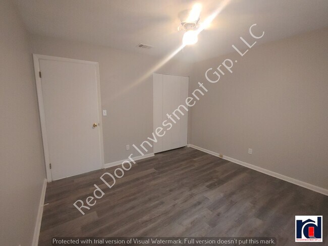 Building Photo - Updated 2 Bedroom 1 Bath Quadplex-Ocala!