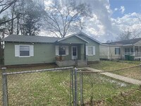 Building Photo - 629 Citrus St