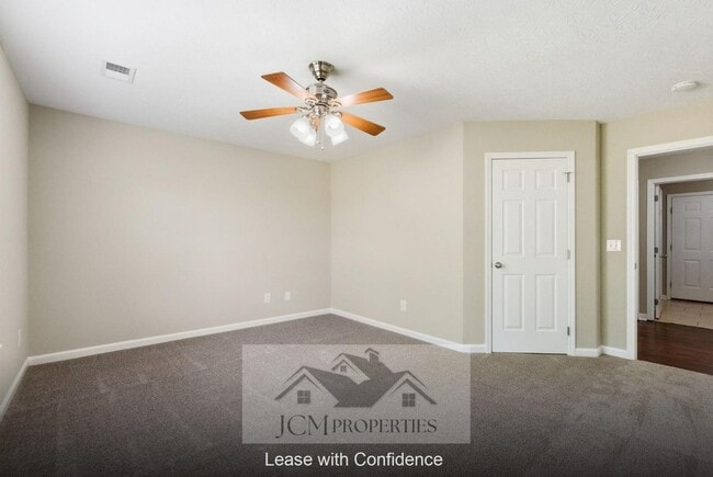 Building Photo - 2001 Polk Ln