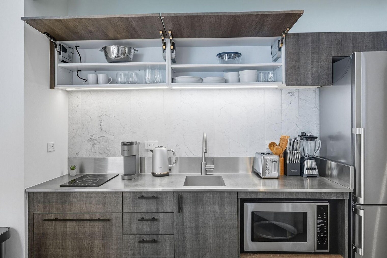 Building Photo - 84 William St