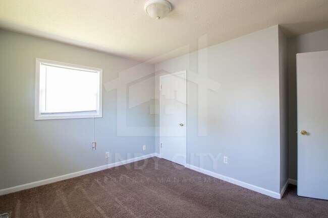 Building Photo - 4532 Bertrand Rd