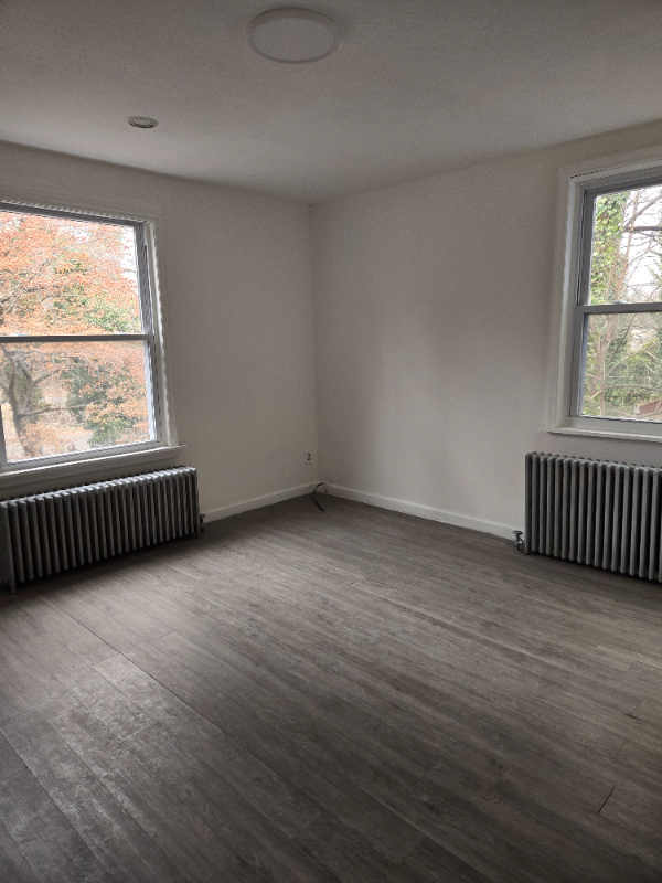 Building Photo - 812 Edgewood Ave