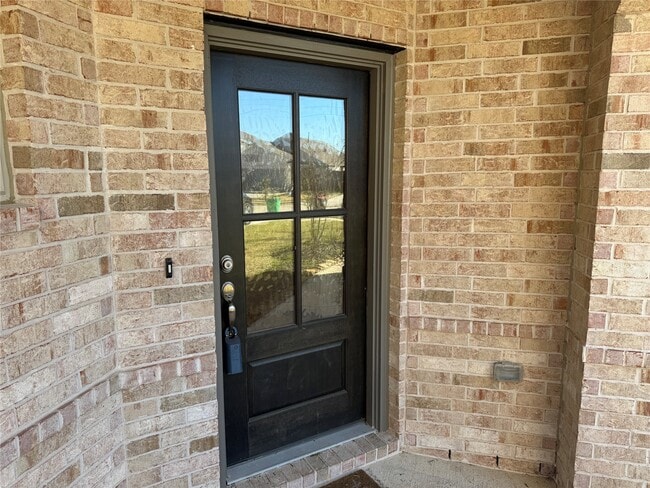 Building Photo - 31138 Myers Hvn Ln