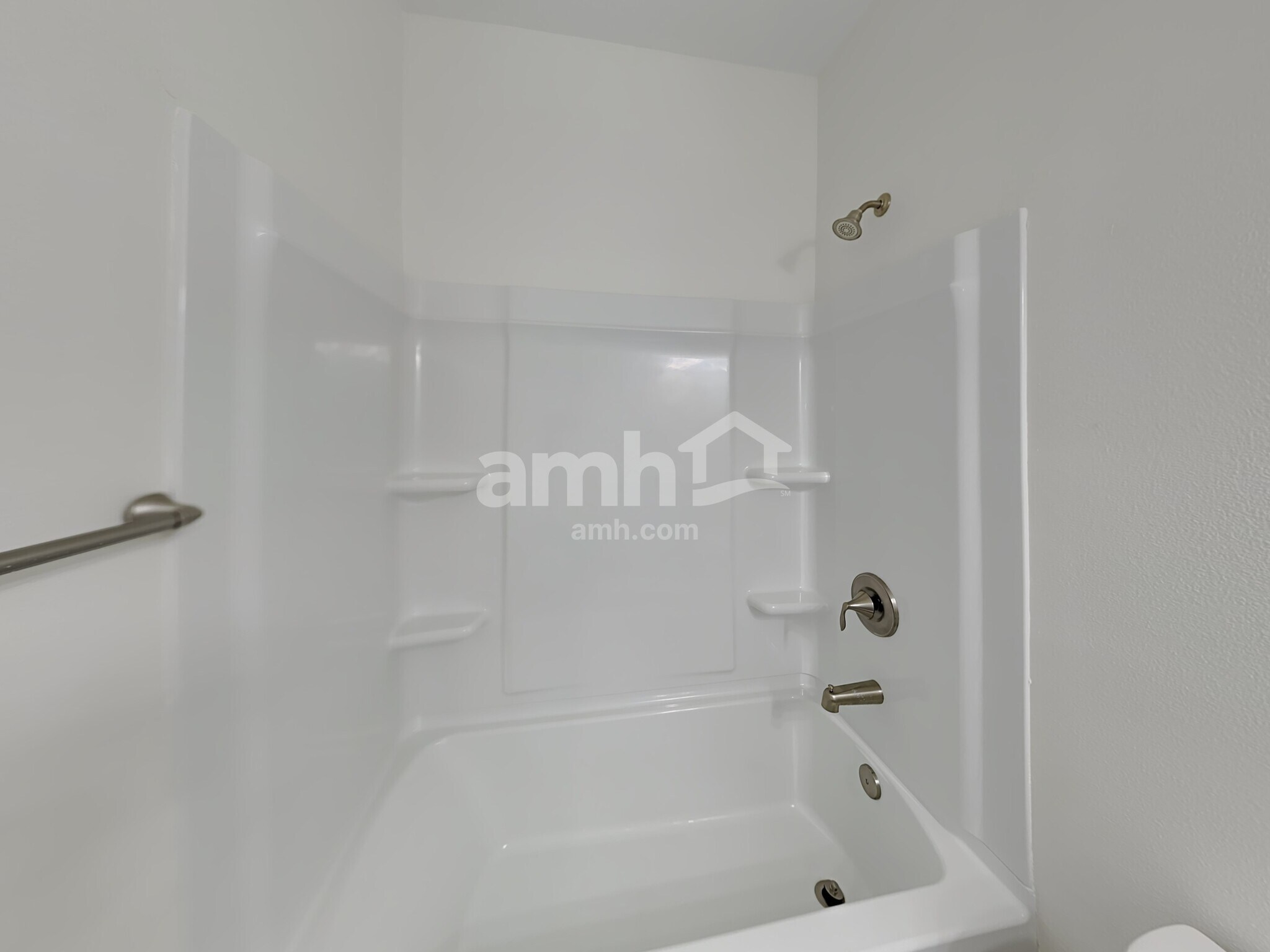 Building Photo - 16450 Cheyanne Ct