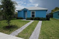 Building Photo - 575 Lilac Ct