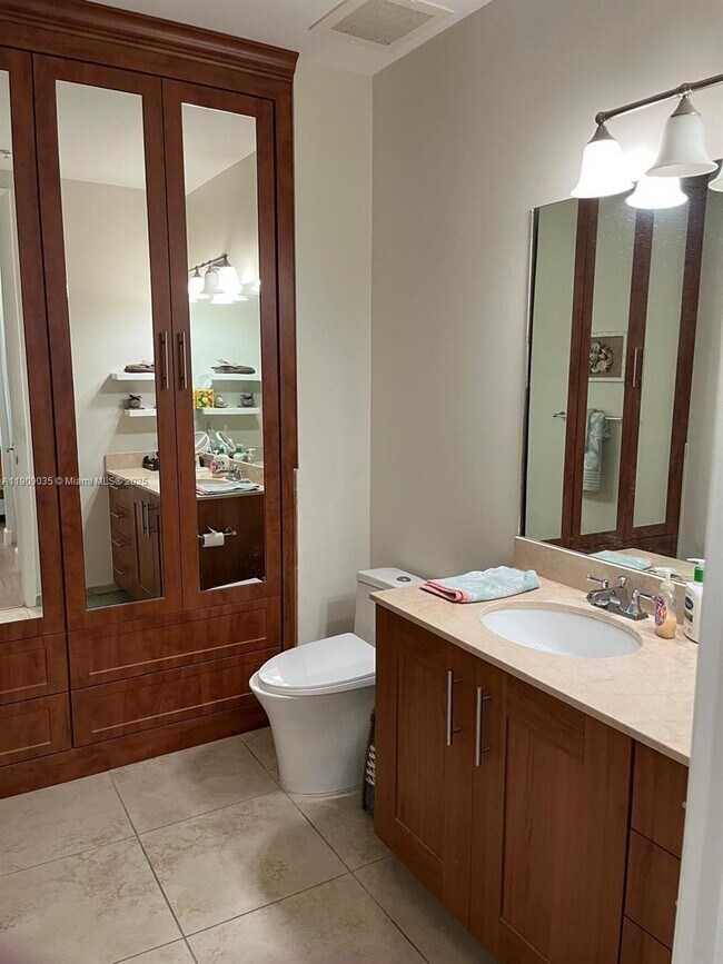 Building Photo - 1300 Ponce de Leon Blvd