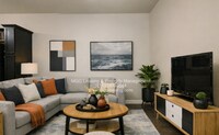 Building Photo - This Townhome Has Something for Everyone