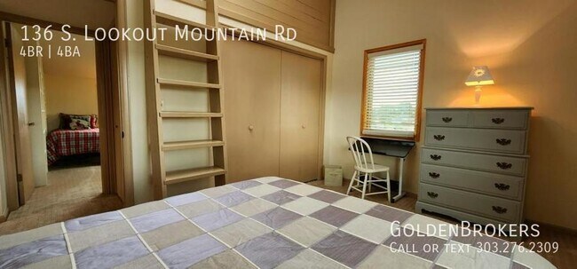 Building Photo - 136 S Lookout Mountain Rd