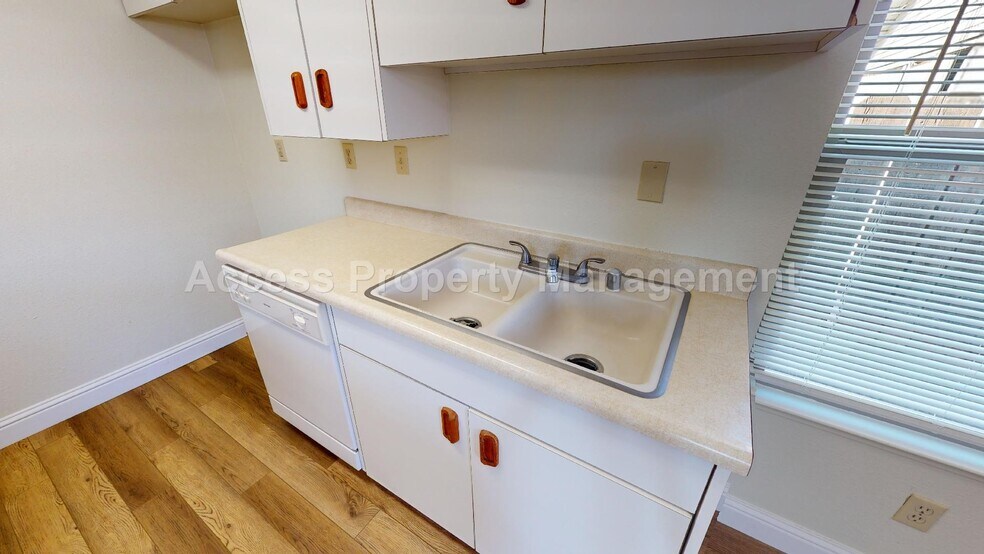 Building Photo - 1317 Myrtle St