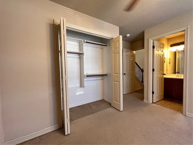 Building Photo - 1787 N Chestnut Ave