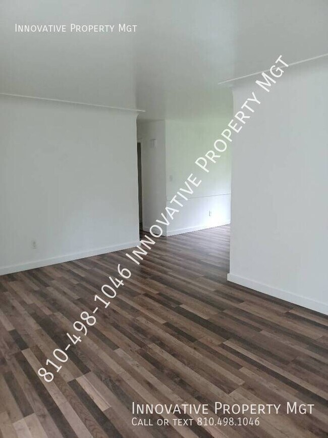 Building Photo - 5476 Westchester Dr