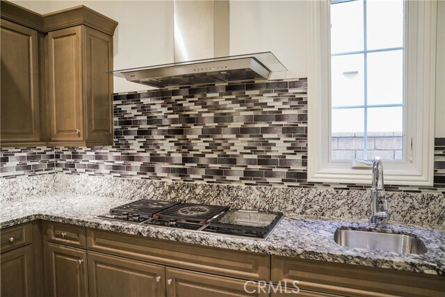 Building Photo - 111 Great Oak