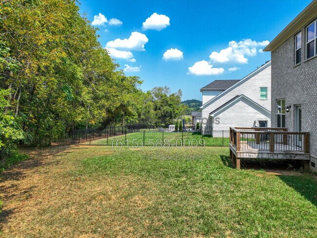 Building Photo - 631 Silva Ln
