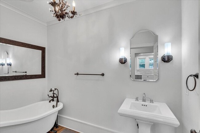 Building Photo - Historic Charm Meets Modern Elegance in Sa...
