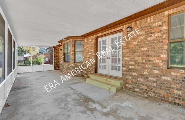 Building Photo - 5912 Pamela Dr