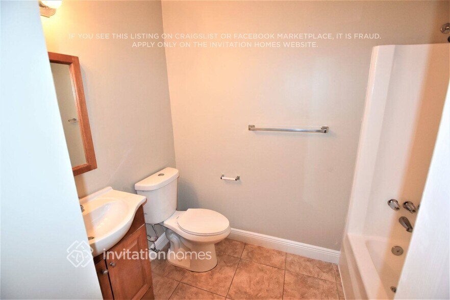 Building Photo - 7911 SW 3rd Ct