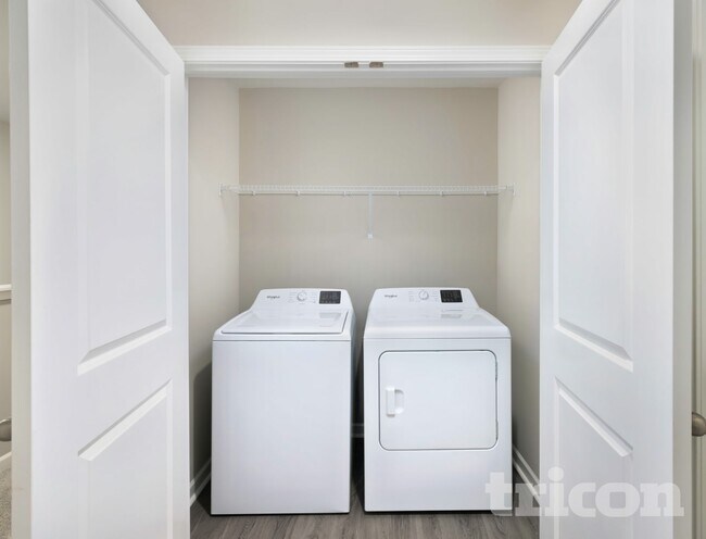 Building Photo - 8 Beautyberry St