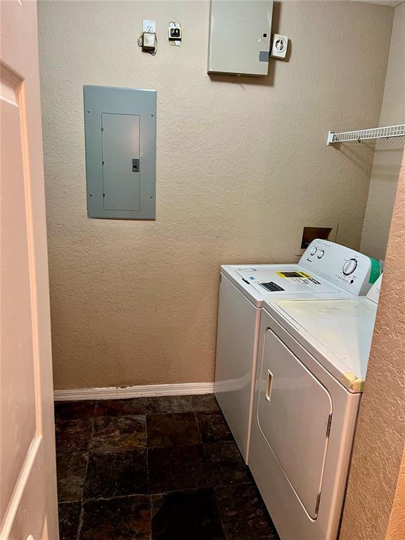 Building Photo - 835 Grand Regency Pointe