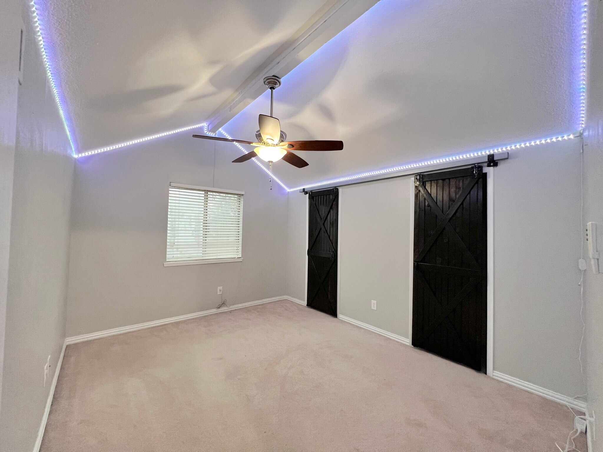 Building Photo - 2313 Placid Dr