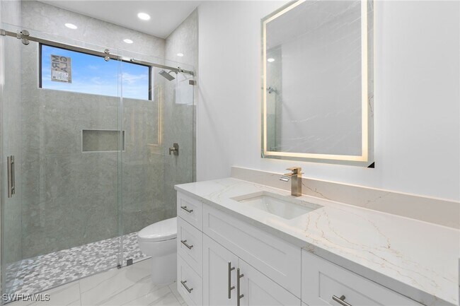 Building Photo - 1639 NW 33rd Ave