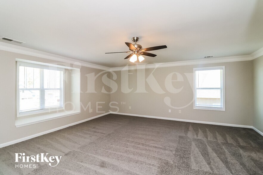 Building Photo - 64 Mercer Ln