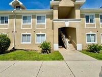 Building Photo - 6436 Cypressdale Dr