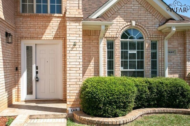 Building Photo - 8 Canyon Bluff Ct