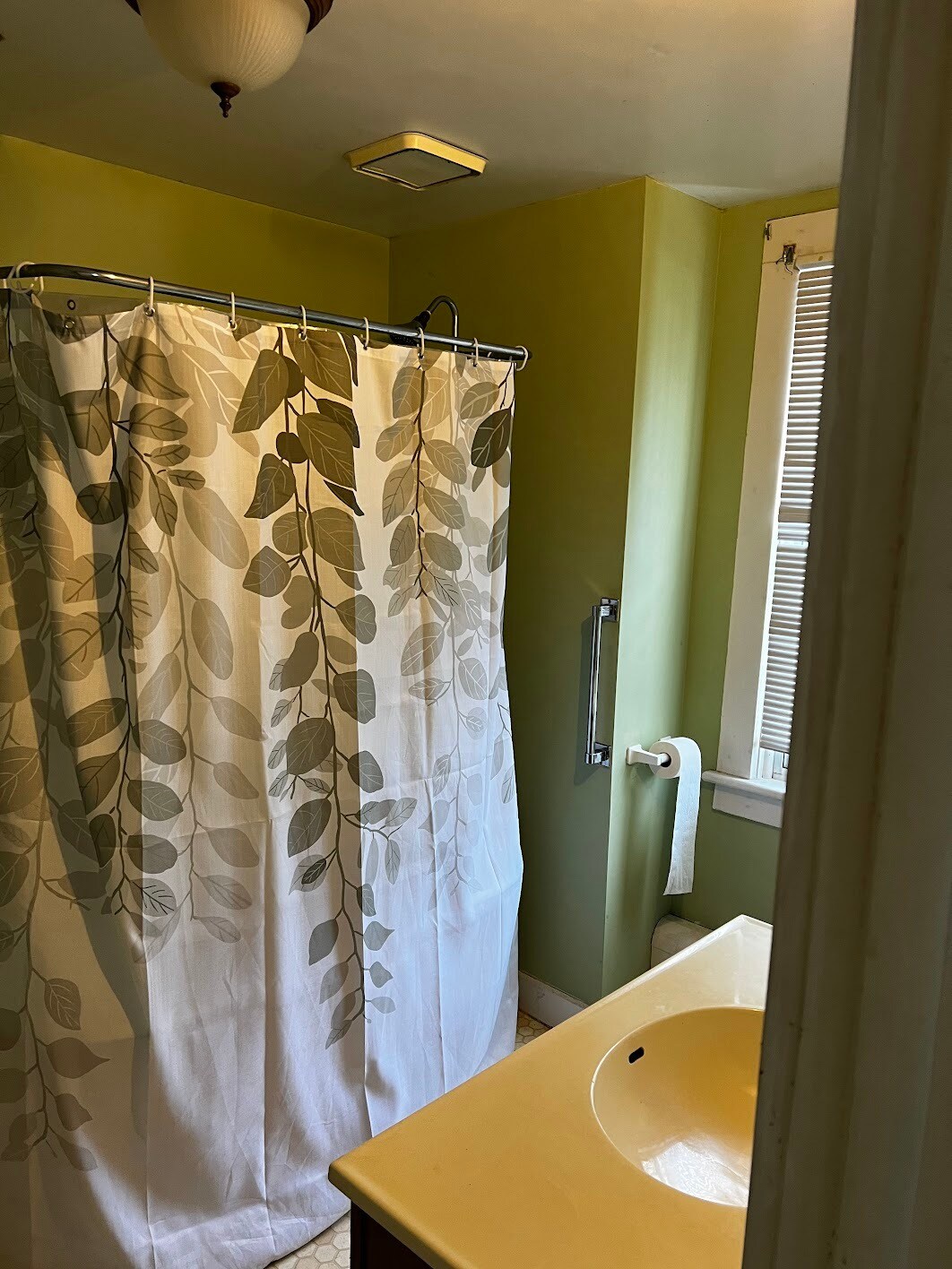 Building Photo - 938 VT-7A