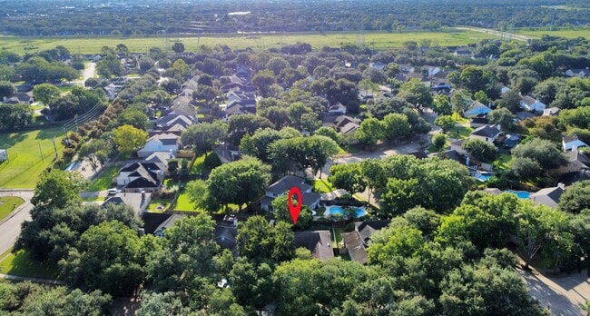 Building Photo - 3611 Bee Bayou Ln