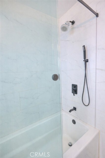 Building Photo - 1195 Rexford Ave