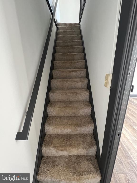 Building Photo - 438 Mitchell Ave