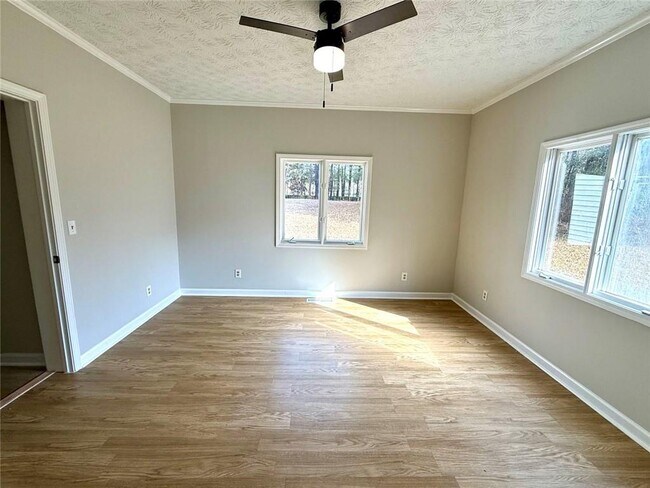 Building Photo - 54 Hebron Church Rd