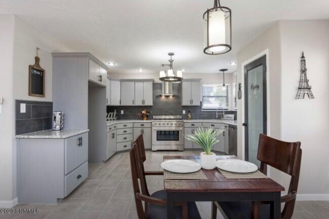 Building Photo - Beautiful Remodeled Home—-Will go fast!!!