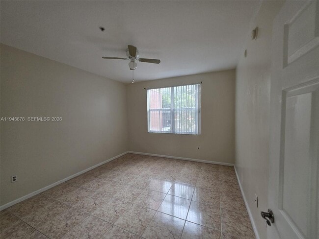 Building Photo - 4402 SW 160th Ave